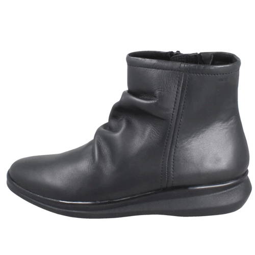 Clarks ‘Lynell Park’ – Womens Zip Fastening Waterproof Ankle Boot - Image 2