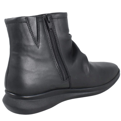 Clarks ‘Lynell Park’ – Womens Zip Fastening Waterproof Ankle Boot - Image 3