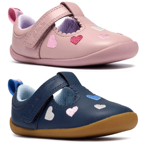 Clarks ‘Roamer Heart’ – Girls Velcro Fastening Pre-Walker